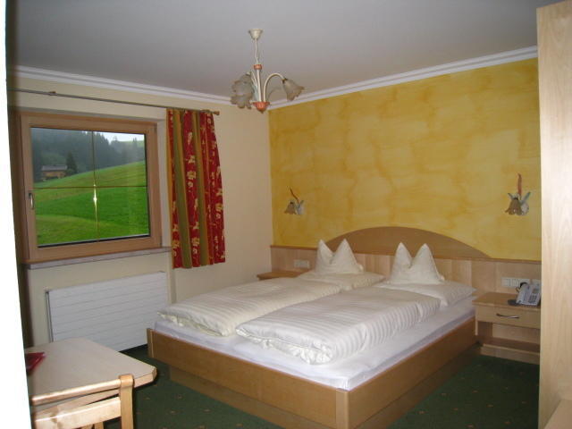 Bed and Breakfast Haus Tirol Тукс Экстерьер фото